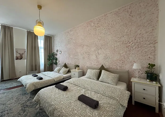 2Bdr Pretty Apartment In The Local Area Of Prague